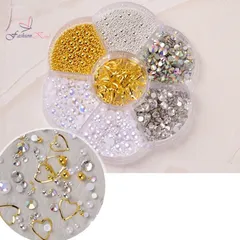 Khay cham tròn đính móng mix đủ mẫu siêu đẹp