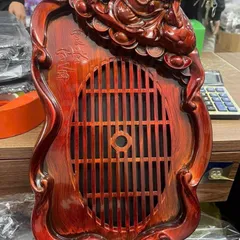 Khay trà tượng Phật cười màu nâu bóng phong cách truyền thống cho bàn trà phòng khách