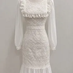 (PASS) Đầm voan tay dài đuôi cá thêu hoa (<43kg)