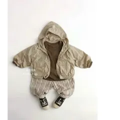 Áo khoác nhẹ, áo khoác gió tone màu nâu Hàn Quốc cho bé trai 8-27kg
