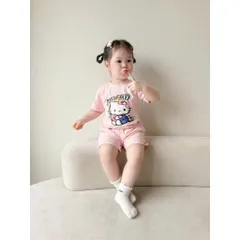 Quần áo bé gái, set bộ cộc tay cotton hoạ tiết Hello Kitty và Barbie cho bé 9-26kg