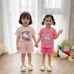 Quần áo bé gái, set bộ cộc tay cotton hoạ tiết Hello Kitty và Barbie cho bé 9-26kg