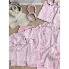 Áo dài cách tân cho bé gái, set 3ct: áo dài lụa vân hoa cúc tone hồng kèm quần và bờm cho bé 9-27kg