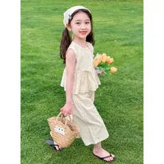Quần áo bé gái, set bộ chất đũi chấm bi áo sát nách dáng Pelum quần lửng rộng cho bé 10-28kg