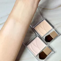 Phấn Bắt Sáng Lì Cezanne Tone Filter Highlight Dạng Bột Phấn Đẩy Sáng Da Tự Nhiên Bền Màu 2.3g