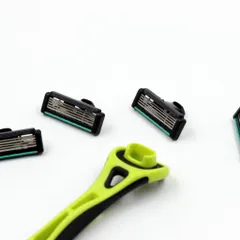 Dao cạo râu Kai Xfit 5 blade White Conc Nhật xanh lá có 4 đầu thay và nắp nhựa bảo vệ (hộp dài)