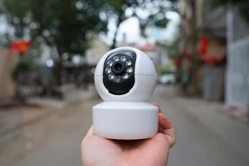 Quạt cây SHARP 15 cánh mã PJ‑CD202B công suất 40W + Quà 139K + AI +Remote, tạo ion (P128916)