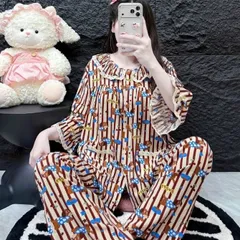 {Mẫu hot}Tay lỡ cổ sen phối ren