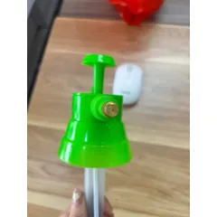 Bình ruột rỗng 2 lít tiện lợi, phù hợp tưới cây, chế phẩm loãng xử lý côn trùng, bình 2 lít cao cấp