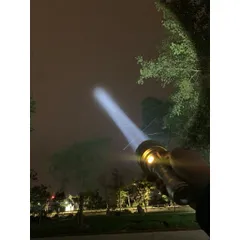 Đèn pin Jkk90s , led Sft42r , sáng 3200 lumen chiếu xa 1,4km , sử dụng pin 26800 Vapcell đi kèm . đèn cao cấp siêu sáng