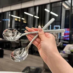 Thìa inox 304 Uyiku cao cấp cán dài chống trơn sáng bóng thiết kế hiện đại