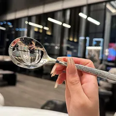 Thìa inox 304 Uyiku cao cấp cán dài chống trơn sáng bóng thiết kế hiện đại