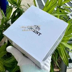 Hộp thương hiệu đựng đồng hồ đeo tay. Dùng làm quà tặng kèm sản phẩm tăng giá trị quà tặng.