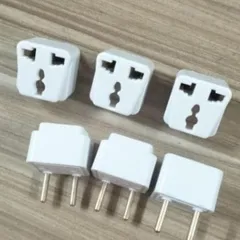 Ổ cắm điện, phích cắm điện 2 chấu thành 3 chấu cực tiện