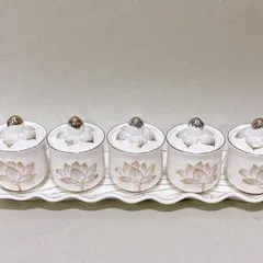 Bộ án 5 ly nước thờ cúng có nắp - Sứ Bạch Ngọc Sen Nổi cực đẹp
