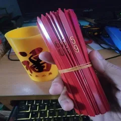 ống xâm nhựa vàng có hoả tốc