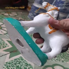 Ông ngựa đất trắng thờ cúng có hoả tốc