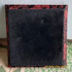 đế gấm nệm kê vật phẫm có hoả tốc