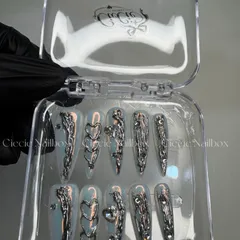 Nail Box Thiết Kế Y2K Tráng Gương Bạc Nổi Đính Đá Trái Tim [Cie-23]