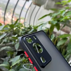 Ốp lưng nhám Huawei P60 Pro chống sốc,bảo vệ Camera (viền đen)