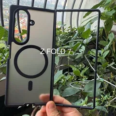 Ốp lưng Samsung Galaxy Z Fold 7 nhám viền màu, hỗ trợ sạc không dây