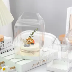 Hộp nhựa mica trong suốt kèm đế trắng gợn sóng