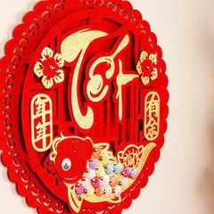 Liễn đỏ trang trí tết