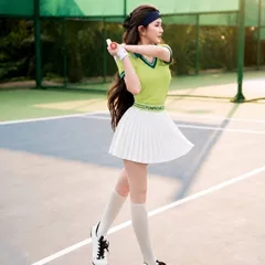 Set thể thao nữ thun lạnh áo cổ V phối chân váy xếp ly, co giãn thoáng mát chơi tennis