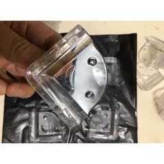 4 Miếng bịt góc bàn, miếng bọc cạnh bàn, bịt góc vuông bằng silicon