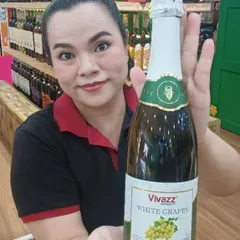 Nước Trái Cây Có Ga Vivazz (Nho Xanh) Chai 750mill