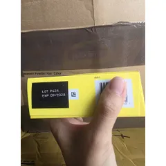 HÀNG NHƯ HÌNH. HỘP LỚN CÓ 3 HŨ NHỎ BÊN TRONG. TỔNG 42V. CỦA MỸ DATE XA
