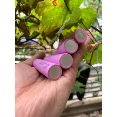 Pin 18650 samsung 35E , dung lượng cao 3500mah, dùng cho quạt cầm tay và đèn pin , các thiết bị điện dùng pin 18650 .