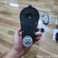 [RS550] Động cơ hộp số ô tô điện trẻ em 6V- 2V loại To RS550  dài 18,5cm (loại tốt, lắp zin như trên xe)
