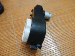 Hộp số động cơ cổ lái Trái - Phải xe ô tô điện trẻ em 12V | Gắn trục vô lăng