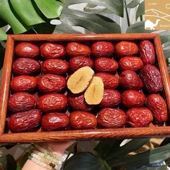 Hộp 1kg Táo Đỏ Tân Cương Nhược Cương Yang Ling Food Hàng Loại Ngon, Quả To, Cùi Dày Hạt Nhỏ Tự Nhiê