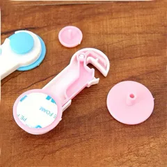 COMBO  03 (ba) cái Dụng Cụ Khoá Tủ Quần Áo, Tủ Lạnh, Tủ Đồ An Toàn Cho Bé