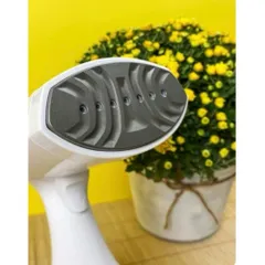 Bàn ủi hơi nước cầm tay Lock&Lock ENI222WHT