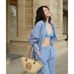 Set Đồ Nữ 3 Món: Áo Sơ Mi Kèm Bra Quần Dài Sọc Dọc Viền Ren, Set Đồ Đi Chơi Cho Nữ