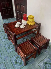 Bàn ghế tre - 1 bàn tùy chọn 4 ghế đôn hoặc 2 ghế đôn - Kích thước cao 50cm X dài 70cm X rộng 50cm - Sẵn 3 màu