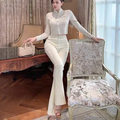 Quần jean dài nữ ống Loe lưng cao 2 nút mẫu trơn co giãn màu trắng