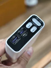Pin sạc dự phòng 20000mah hãng Romoss kèm cáp tiện lợi, Dung lượng chuẩn, Tiêu chuẩn CCC mang trên máy bay