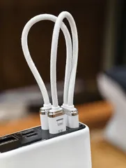 Pin sạc dự phòng 20000mah hãng Romoss kèm cáp tiện lợi, Dung lượng chuẩn, Tiêu chuẩn CCC mang trên máy bay