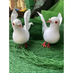 2 Chim bồ câu nhân tạo bằng xốp dùng để trang trí
