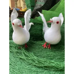 2 Chim bồ câu nhân tạo bằng xốp dùng để trang trí