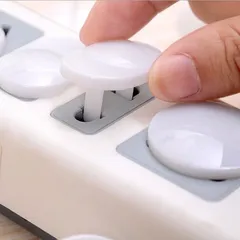 1 Cái nút bịt ổ điện an toàn cho bé 884088
