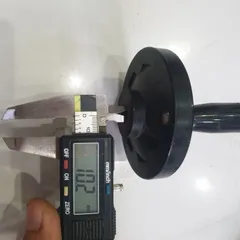 tay quay sắt nhựa kĩ thuật 80 100 ôm trục kim loại phi 10 12mm