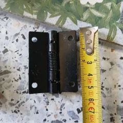 2 bản lề kèm lò xo bãi chưa dùng inox sắt cửa nhà wc tự đóng