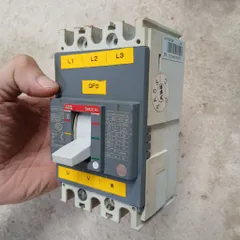 CB tổng tủ điện 3 pha ABB GERMANY tháo tủ chất lượng cao