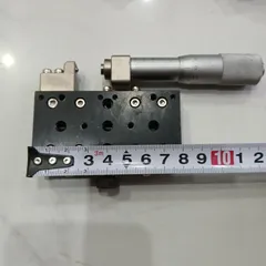 [panme lớn - 25mm] bộ trượt 40x80 panme tinh chỉnh 0.01 loại lớn hành trình 25mm có vạch có khóa vị trí