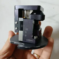 [standa sigmakoki] bộ nâng hạ standa vuông 40x40 hành trình 13mm